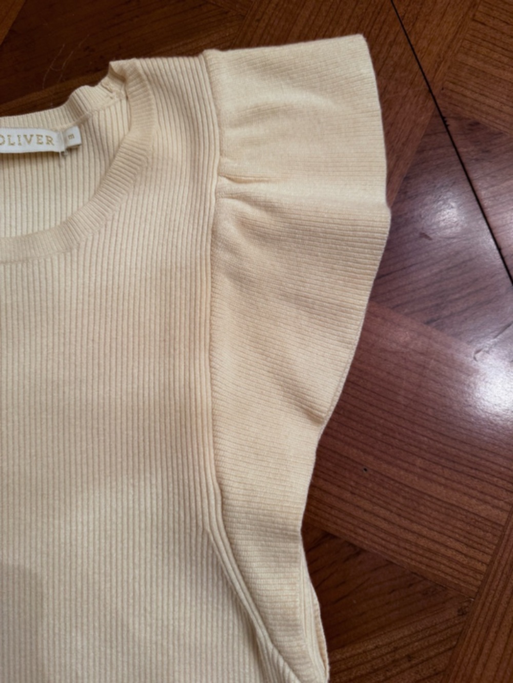 Marie Oliver Rory Ruffle Sleeve Top - Picture 5 of 5